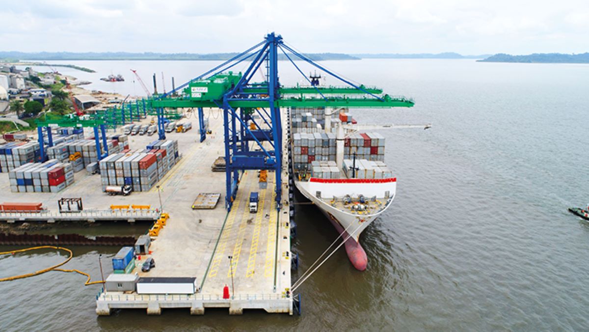 Le port d’Owendo au Gabon.